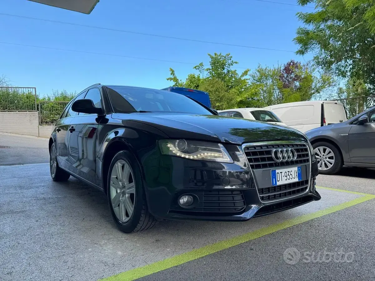Usata Audi A4 Advanced 143 CV (105 kW) 2009 Nero Station wagon
