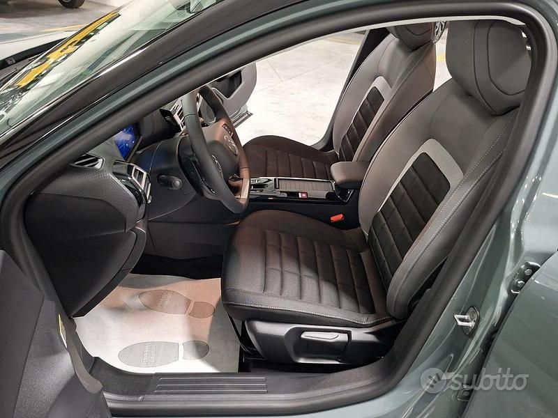 Nuova Citroën C4 PureTech 131 CV (96 kW) 2025 Verde SUV