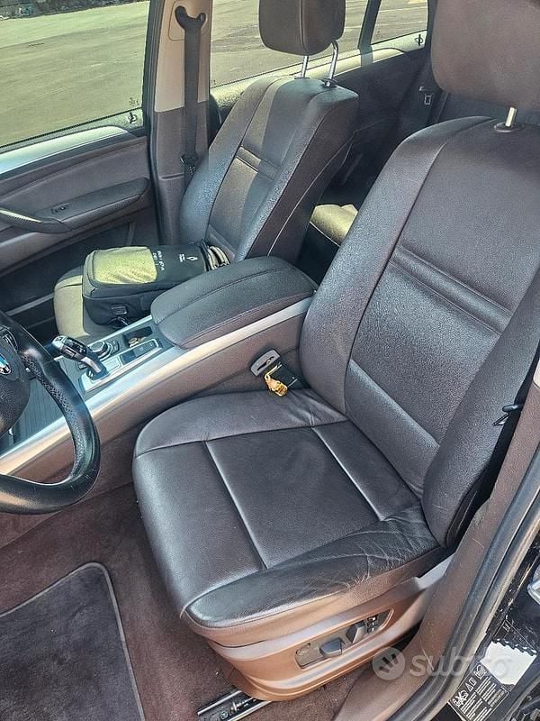 Usata BMW X5 245 CV (180 kW) 2012 Nero SUV