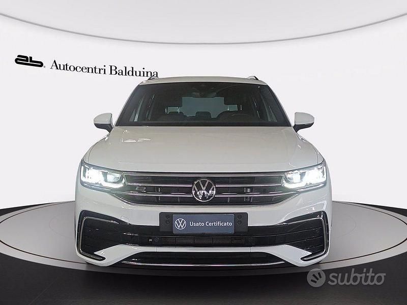 Usata VW Tiguan R-line 150 CV (110 kW) 2023 Bianco SUV