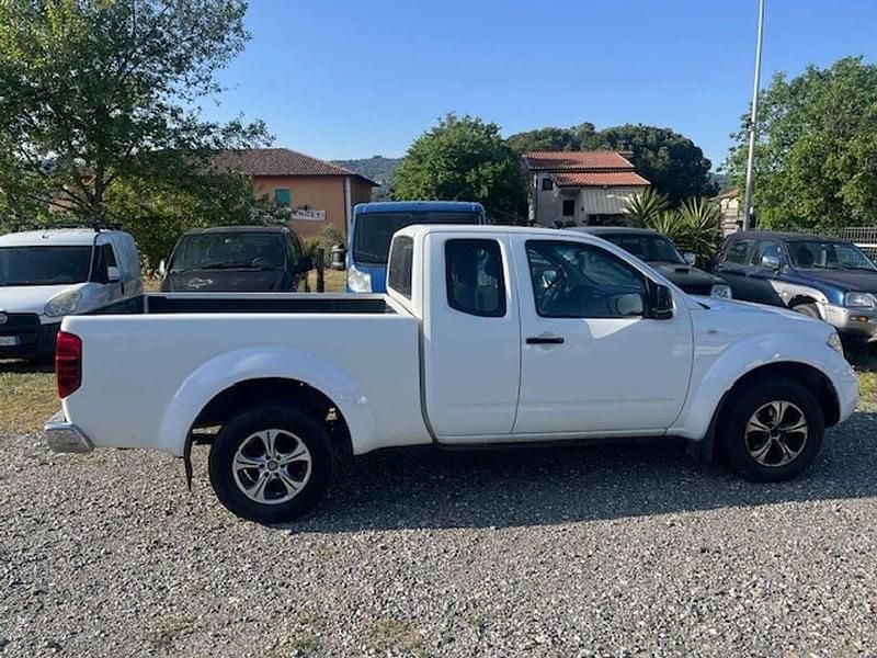 Usata Nissan Navara SE 171 CV (125 kW) 2006 Bianco Pick-up