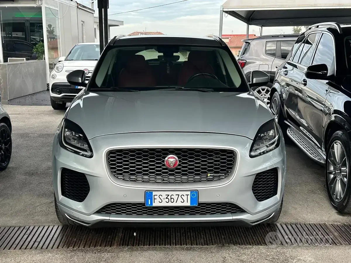 Usata Jaguar E-Pace R-Dynamic 179 CV (131 kW) 2018 Grigio SUV