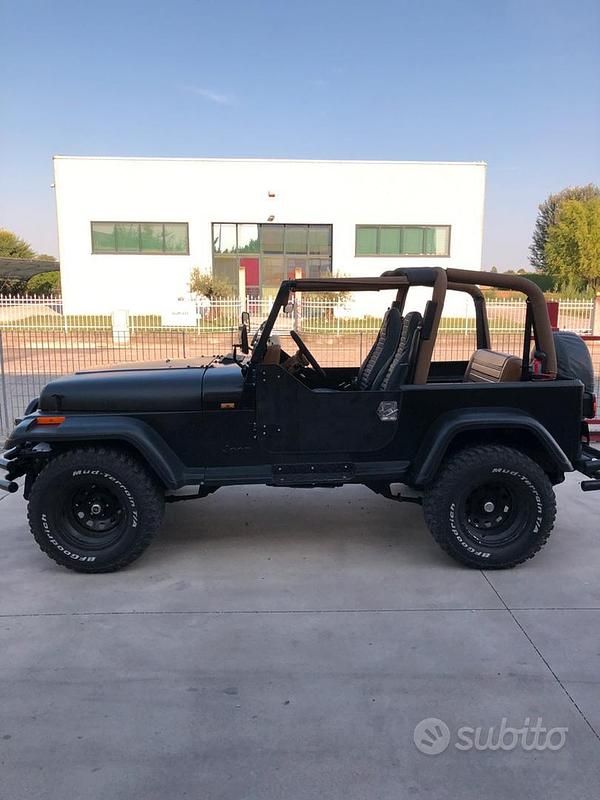 Usata Jeep Wrangler 1992 Nero SUV
