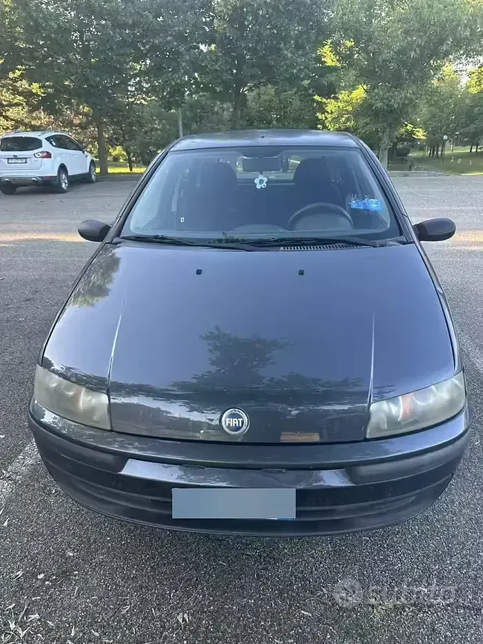 Usata Fiat Punto 2001 Blu Utilitaria