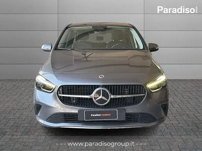 Usata Mercedes B180 Advanced Plus 116 CV (85 kW) 2023 Argento Utilitaria