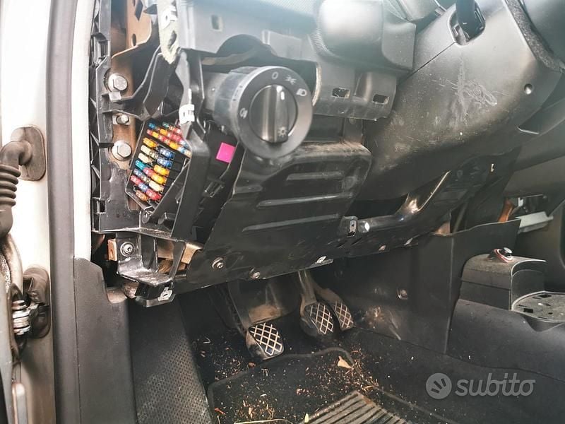 Usata VW Beetle 101 CV (74 kW) 2002 Grigio Berlina