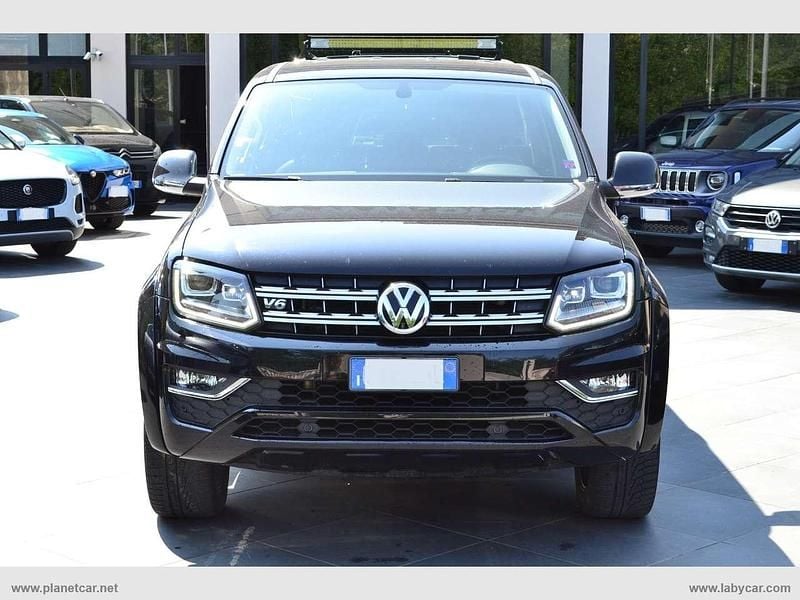 Käytetty VW Amarok Highline 224 HP (164 kW) 2018 Musta Nouto
