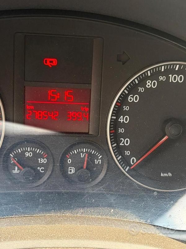 Usata VW Golf IV 101 CV (74 kW) 2004 Grigio Berlina