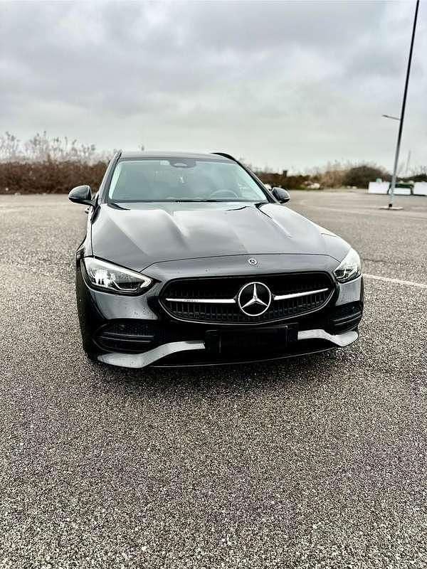 Usata Mercedes C200 Business 163 CV (119 kW) 2022 Nero Station wagon