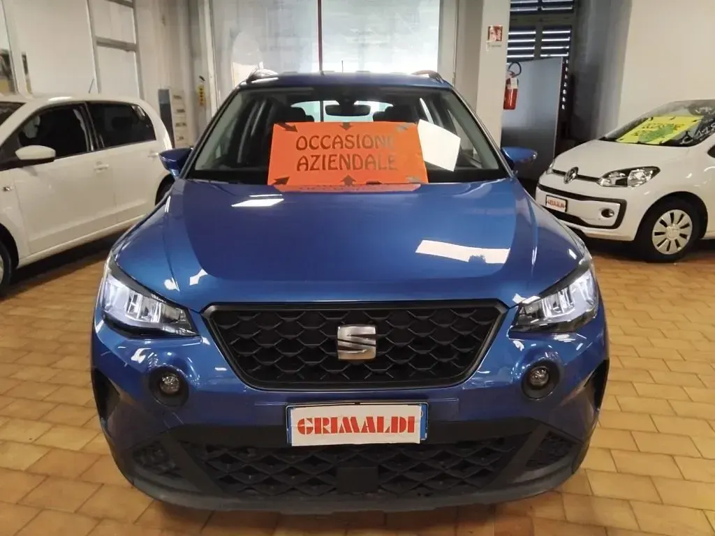 Usata Seat Arona Style 95 CV (69 kW) 2023 Blu zaffiro / metallizzato SUV