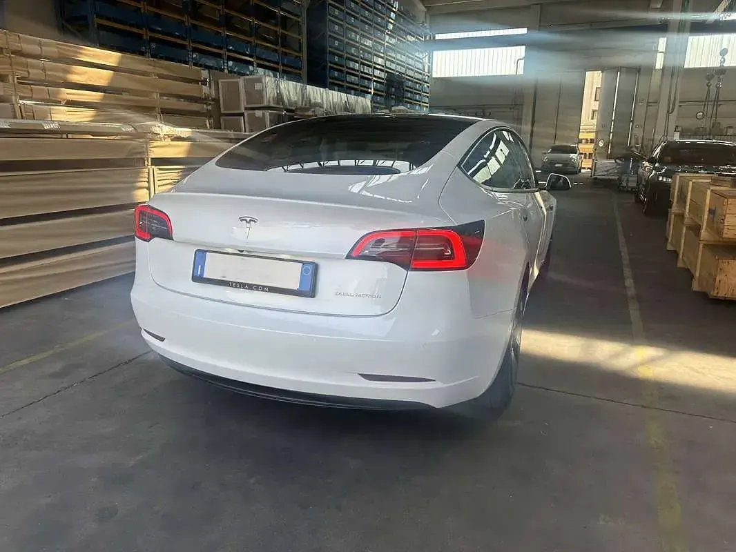 Usata Tesla Model 3 Long Range AWD 152 kW (208 CV) 2021 Bianco Berlina