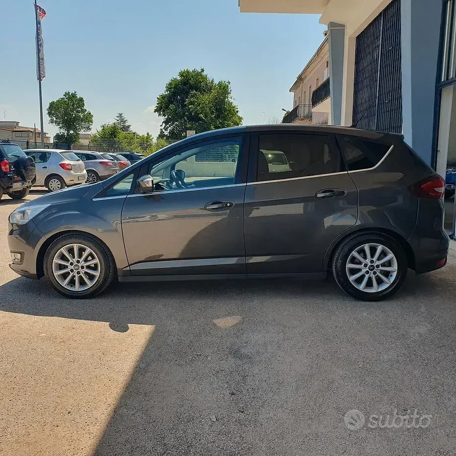 Usata Ford C-MAX Business Edition 120 CV (88 kW) 2015 Grigio Monovolume