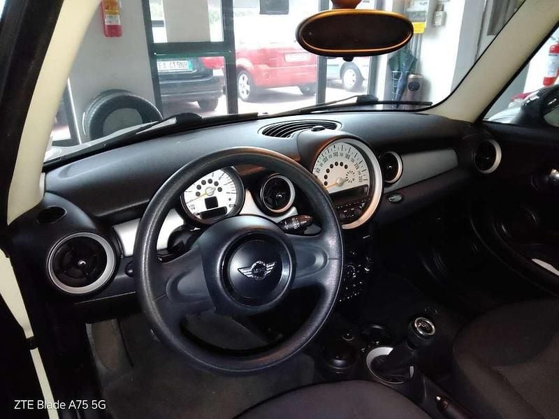 Usata Mini ONE 75 CV (55 kW) 2011 Utilitaria