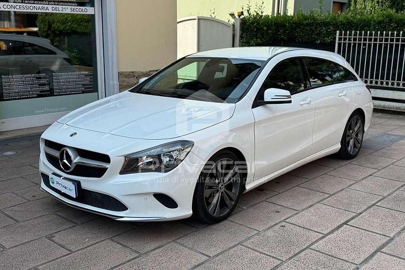 Bianco Usata 2018 Mercedes CLA200 Station wagon | 15.300 € (Ottimo prezzo) - Immagine 1/4
