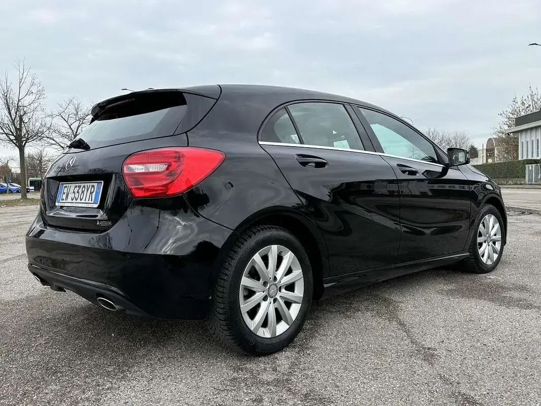 Usata Mercedes A180 Premium 109 CV (80 kW) 2014 Utilitaria
