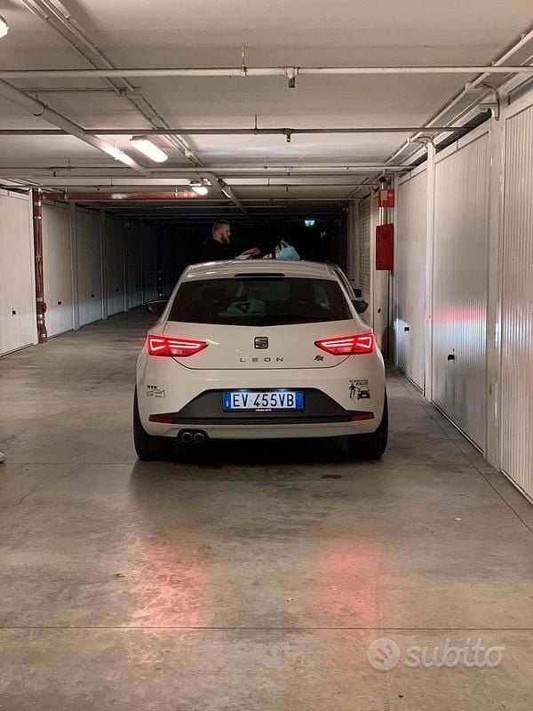 Usata Seat Leon FR 150 CV (110 kW) 2015 Bianco Coupé