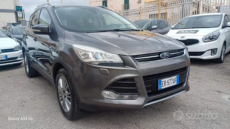 Usata Ford Kuga Titanium 140 CV (102 kW) 2014 Grigio SUV