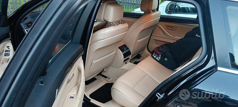 Usata BMW 520 Luxury Line 184 CV (135 kW) 2013 Nero Berlina