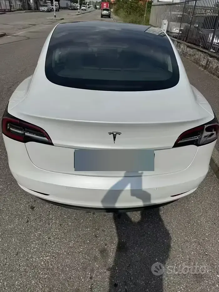 Usata Tesla Model 3 100 kW (136 CV) 2020 Bianco Berlina