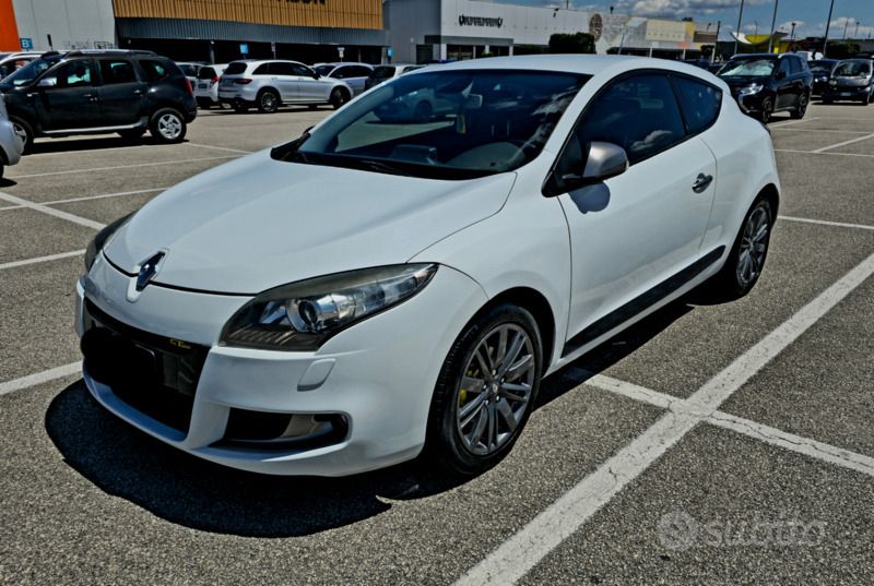 Usata Renault Mégane GT Line GT-Line 110 CV (80 kW) 2011 Bianco Coupé