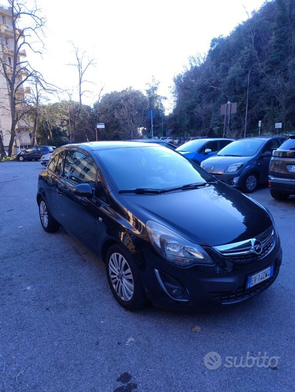 Usata 2014 Opel Corsa Due volumi | 3500 € (Ottimo prezzo) - Immagine 1/4