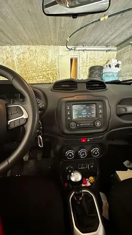 Usata Jeep Renegade Sport 120 CV (88 kW) 2017 Argento SUV
