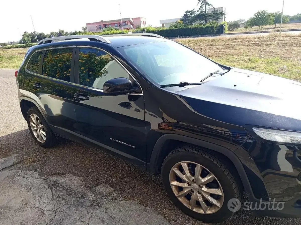 Usata Jeep Cherokee 140 CV (102 kW) 2017 Nero SUV