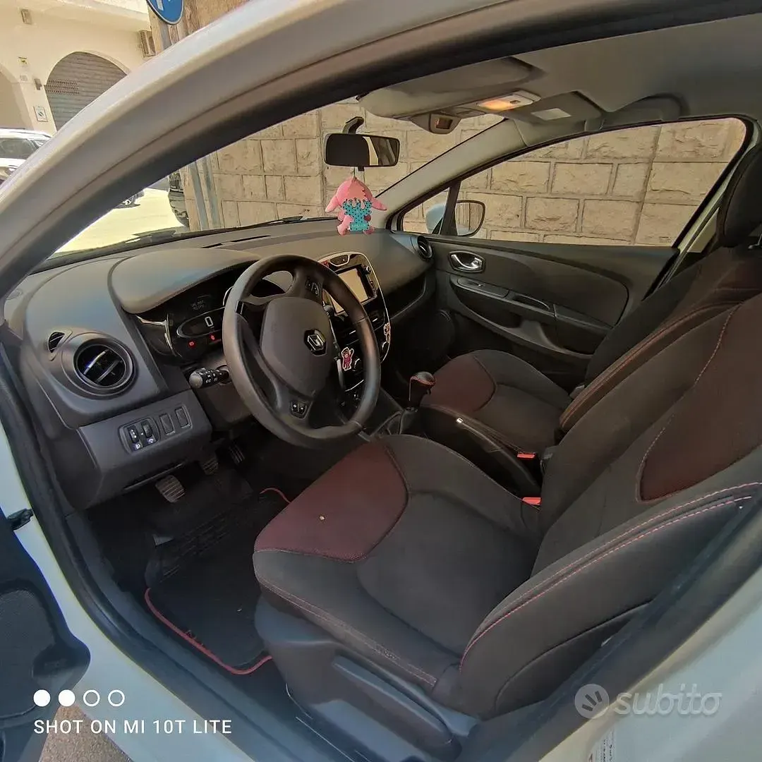 Usata Renault Clio 75 CV (55 kW) 2015 Bianco Station wagon