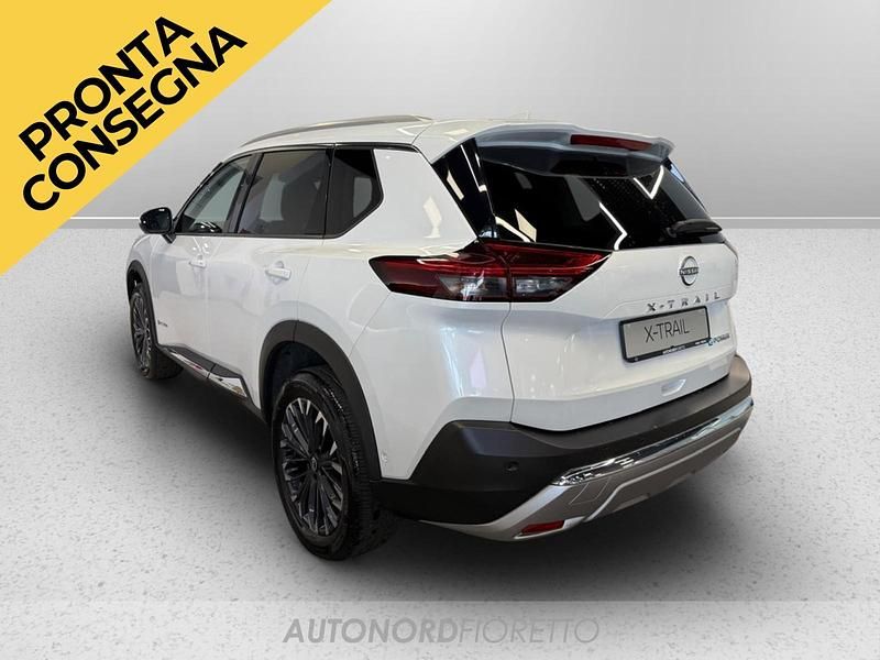 Nuova Nissan X-Trail Executive 158 CV (116 kW) 2026 Biancoblack SUV