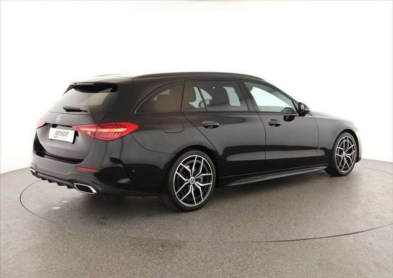 Usata Mercedes C300e Premium Plus 265 CV (194 kW) 2023 Nero Station wagon