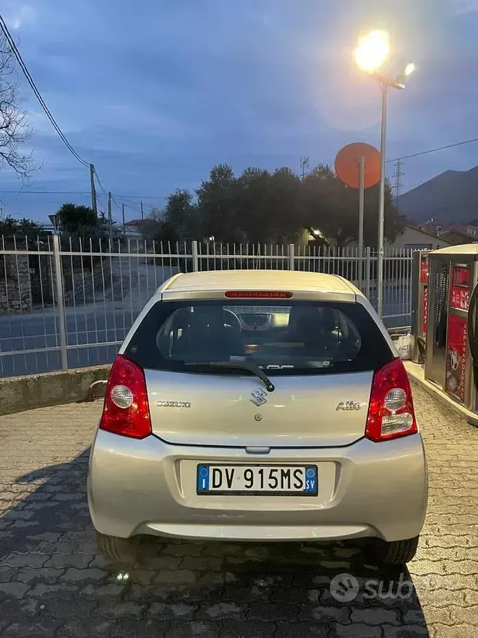 Usata Suzuki Alto 68 CV (50 kW) 2009 Grigio Utilitaria
