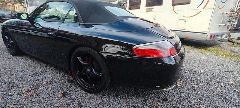 Usata Porsche 911 Carrera 4 Cabriolet 320 CV (235 kW) 2002 Nero Cabrio