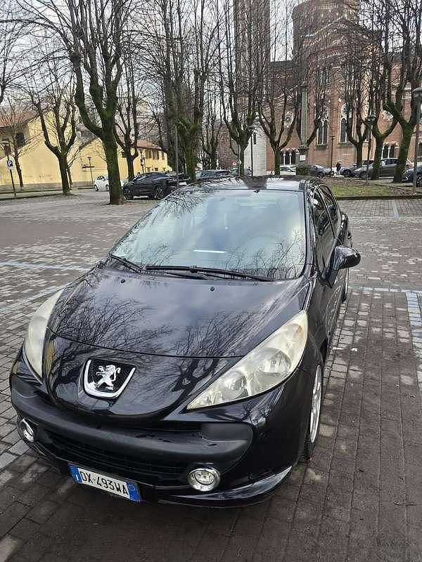 Usata Peugeot 207 Urban Move 95 CV (69 kW) 2009 Berlina