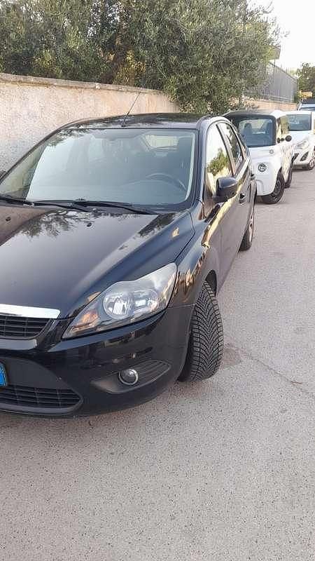 Usata Ford Focus 109 CV (80 kW) 2011 Blu/azzurro Berlina