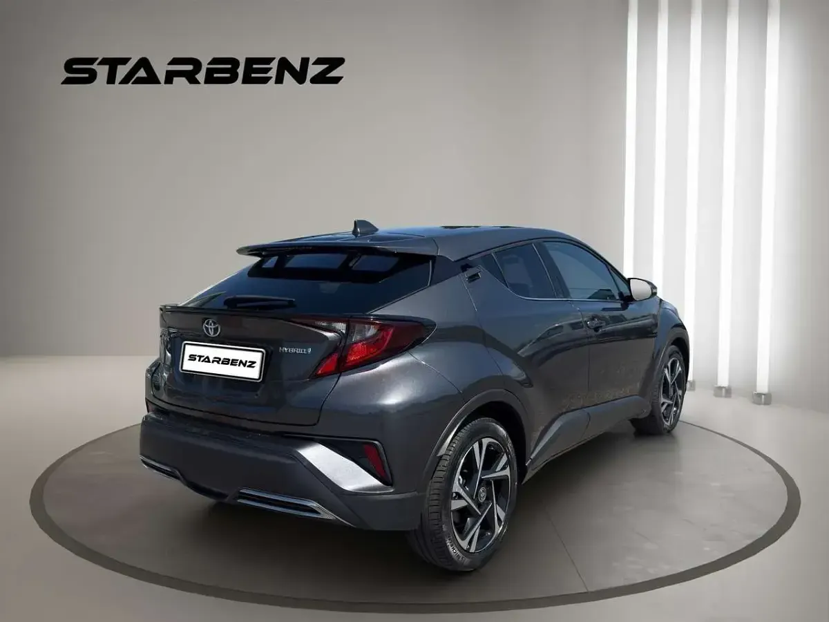 Usata Toyota C-HR Business Edition 152 CV (111 kW) 2024 Grigio SUV
