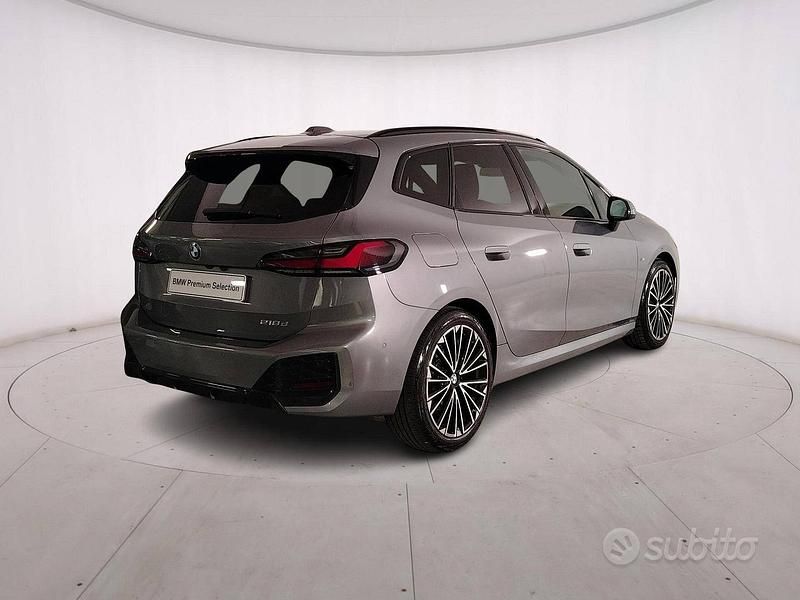 Usata BMW 218 Active Tourer M Sport 150 CV (110 kW) 2024 Skyscraper grey Monovolume