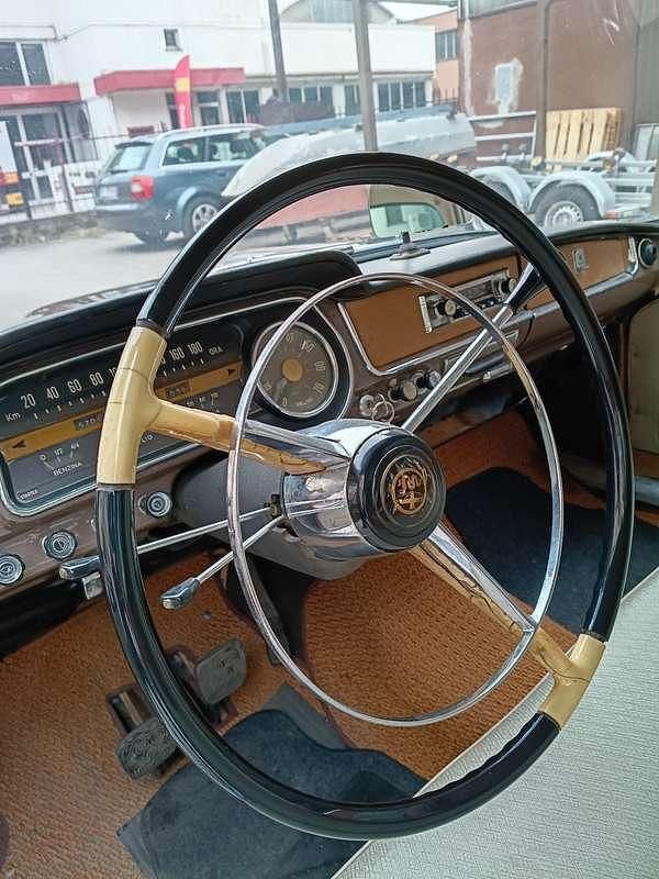 Usata Alfa Romeo 2000 101 CV (74 kW) 1958 Beige Berlina