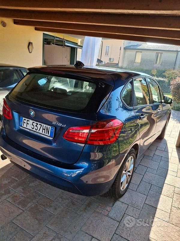 Begagnad BMW 218 Advantage 2017 Blå Kombi