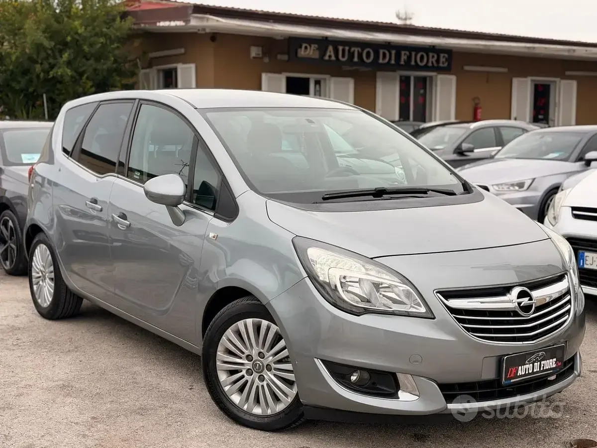 Usata Opel Meriva Cosmo 95 CV (69 kW) 2014 Grigio Monovolume
