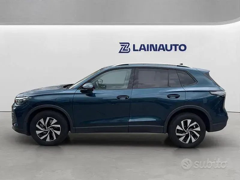 Usata VW Tiguan Life 204 CV (150 kW) 2025 Blu SUV