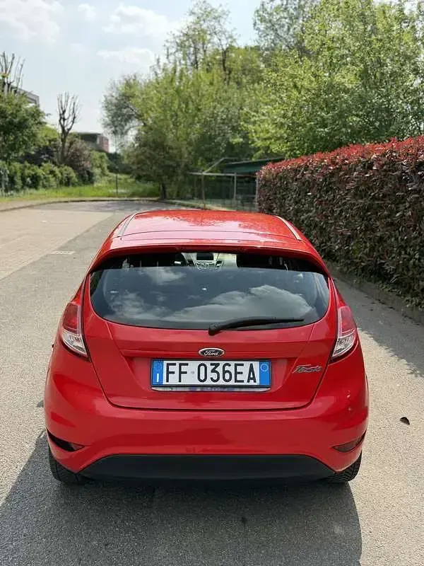 Usata Ford Fiesta 95 CV (69 kW) 2016 Utilitaria