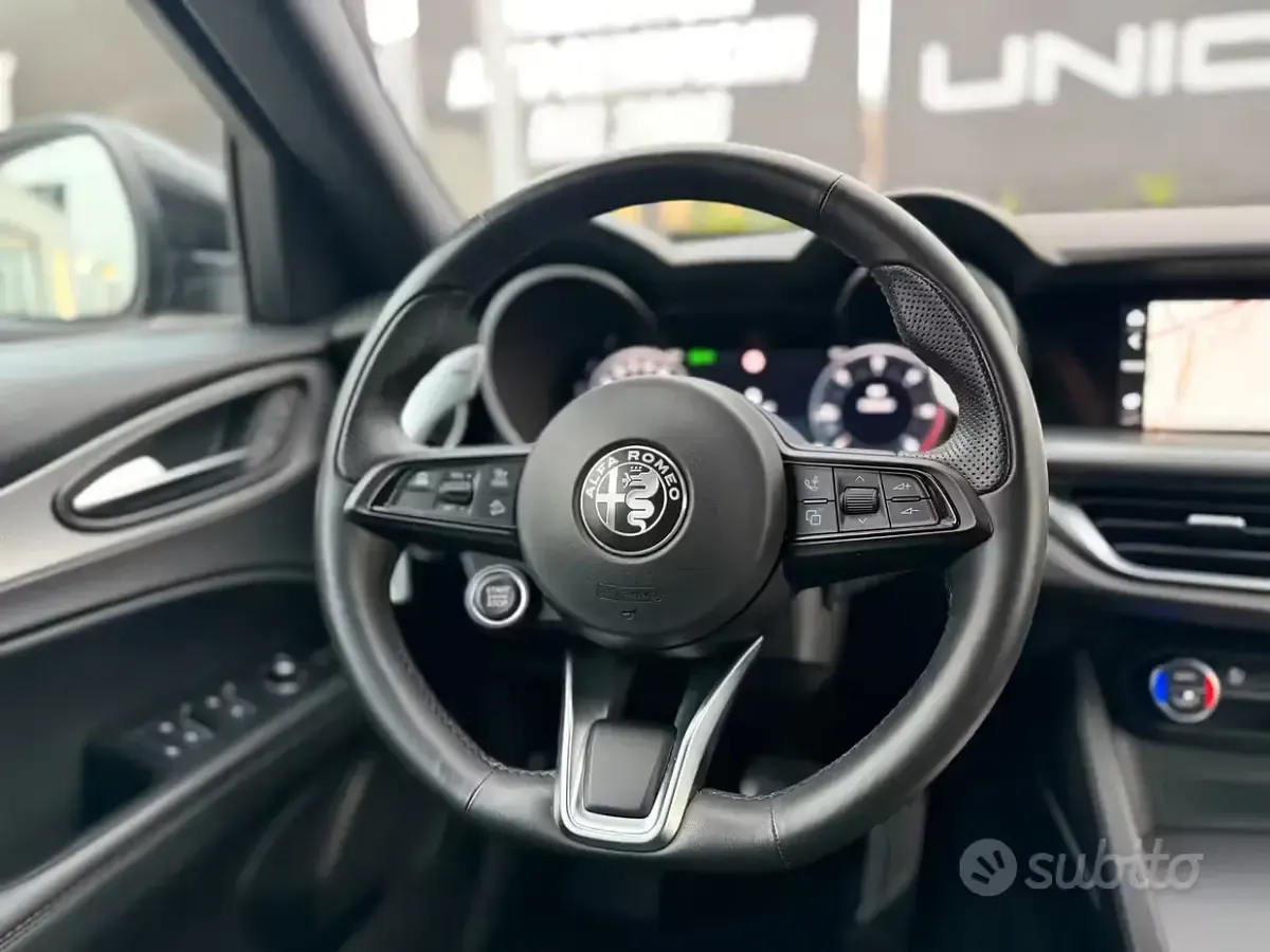 Occasion Alfa Romeo Stelvio Super 160 ch (117 kW) 2024 Gris SUV