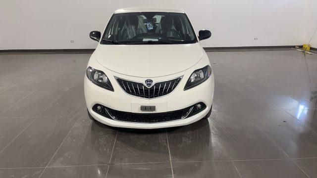 Usata Lancia Ypsilon Gold 69 CV (50 kW) 2023 Bianco Utilitaria