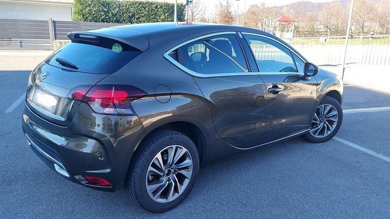 Usata Citroën DS4 Chic 111 CV (81 kW) 2012 Utilitaria