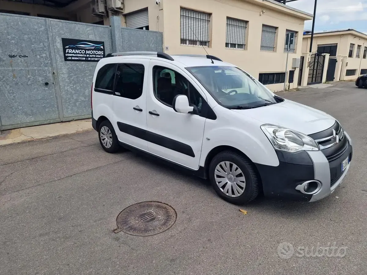 Usata Citroën Berlingo XTR 111 CV (81 kW) 2011 Bianco Monovolume
