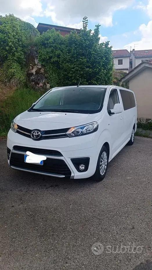 Usata Toyota Proace Verso 150 CV (110 kW) 2018 Bianco Station wagon