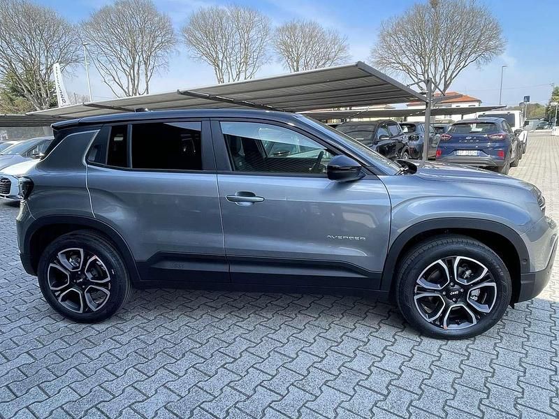 Nuova Jeep Avenger Summit 109 CV (80 kW) 2026 Nero SUV