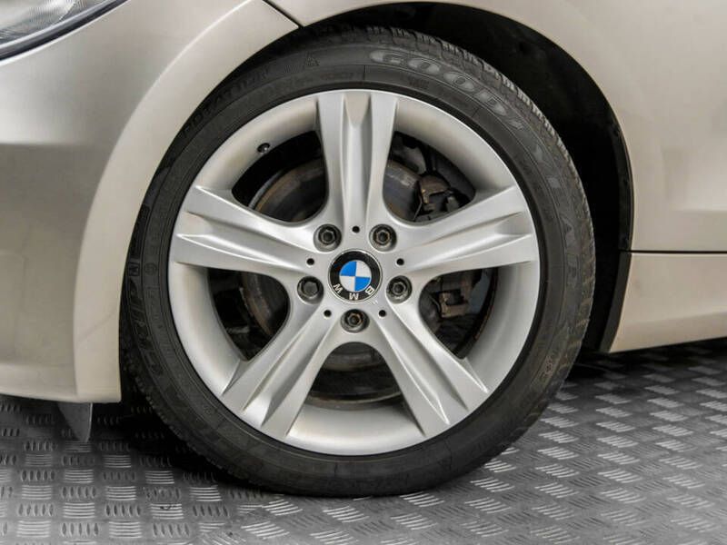 Usata BMW 125 Cabriolet 218 CV (160 kW) 2008 Grigio Cabrio