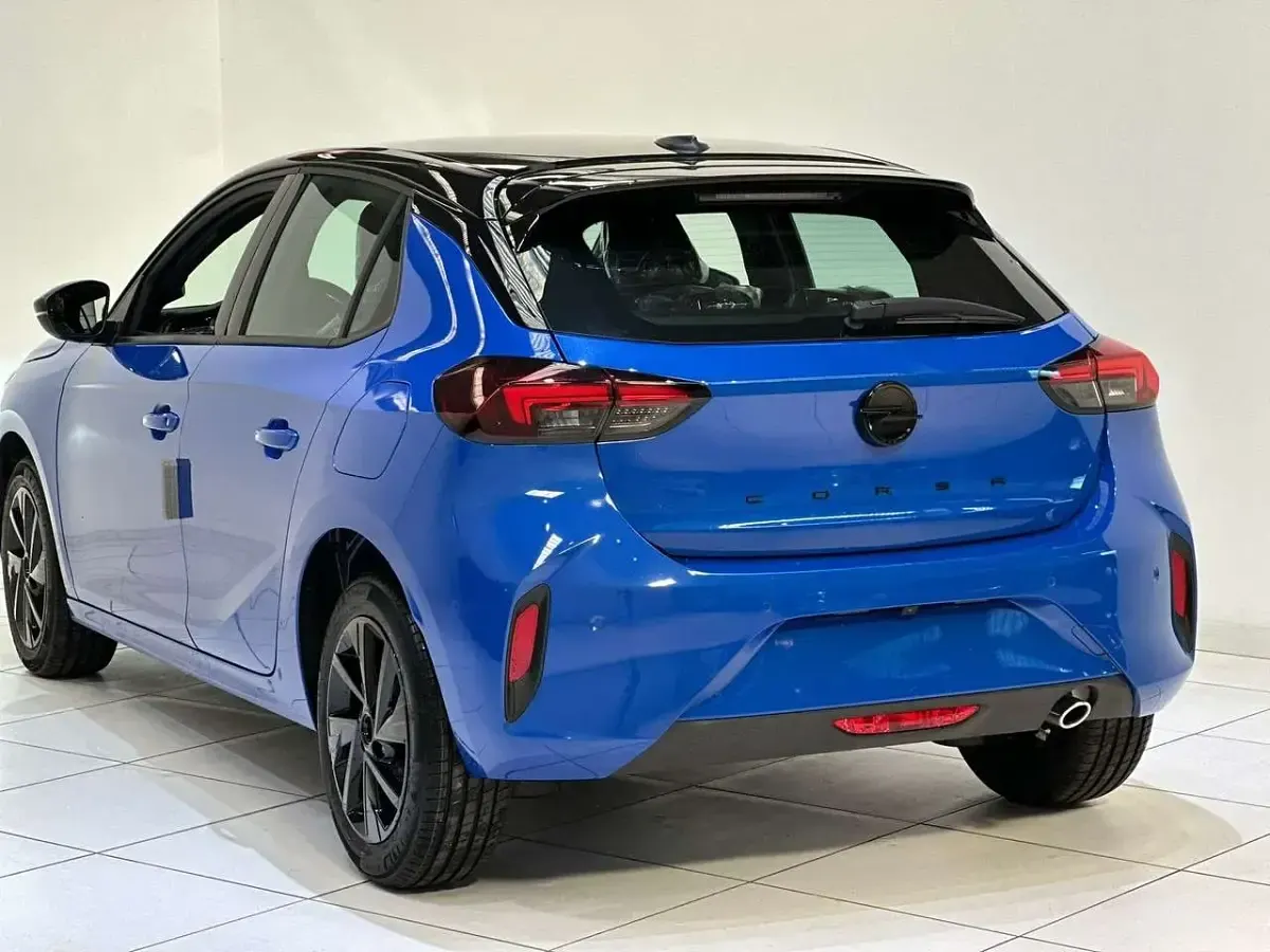 Nuova Opel Corsa 101 CV (74 kW) 2025 Grigio Utilitaria