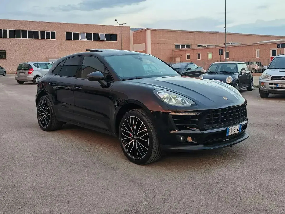 Usata Porsche Macan 250 CV (183 kW) 2015 Nero SUV